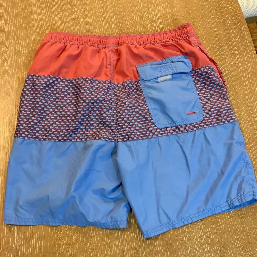 Vineyard Vines Mens M Red Blue Flag Whale Pieced Bungalow Short Swim‎ Trunks